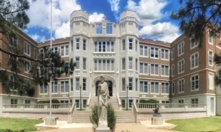 Thomas More Prep-Marian